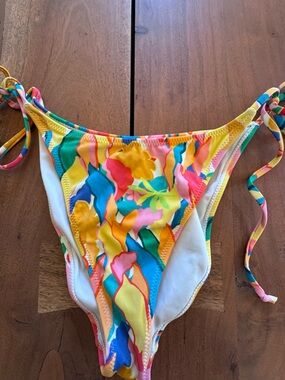 Pac Sun Sydni Bikini Bottoms Multicolor Size M